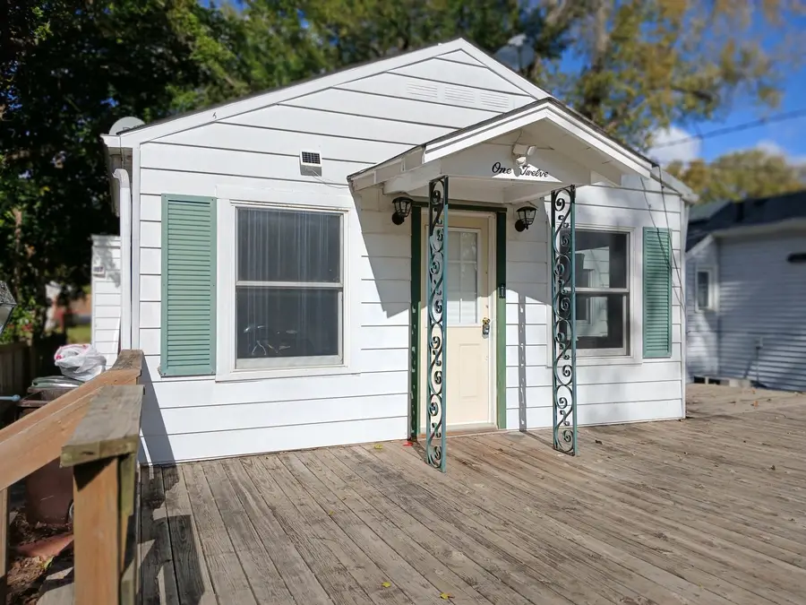 112 Hazel Court, Island Lake, IL 60042 - Image #2