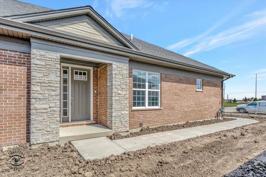 8026 Bradley Drive, Tinley Park, IL 60487 - Image #2