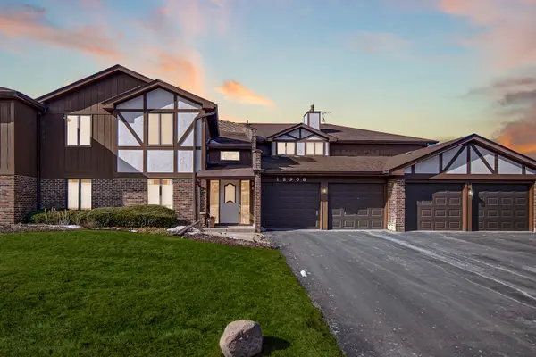 12908 Mill Drive E #1B, Palos Park, IL 60464