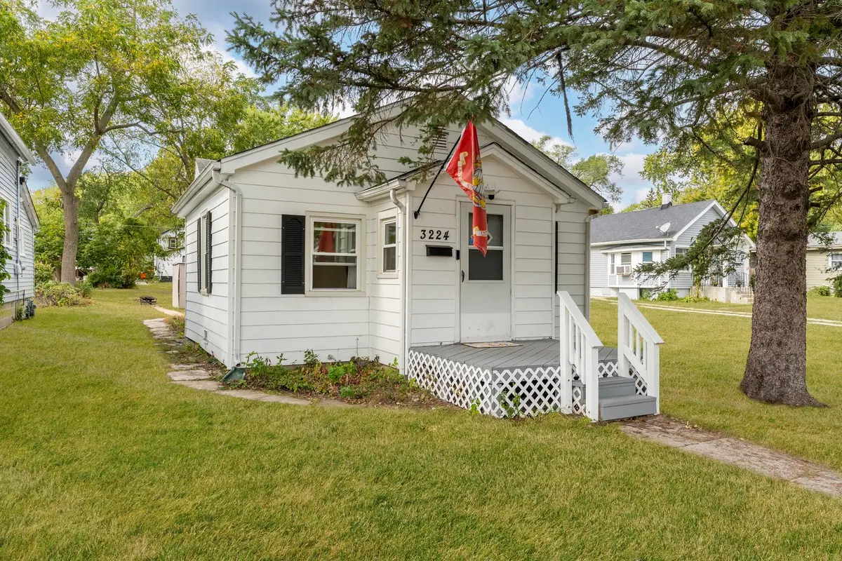 3224 Gilboa Avenue, Zion, IL 60099 - Image #1