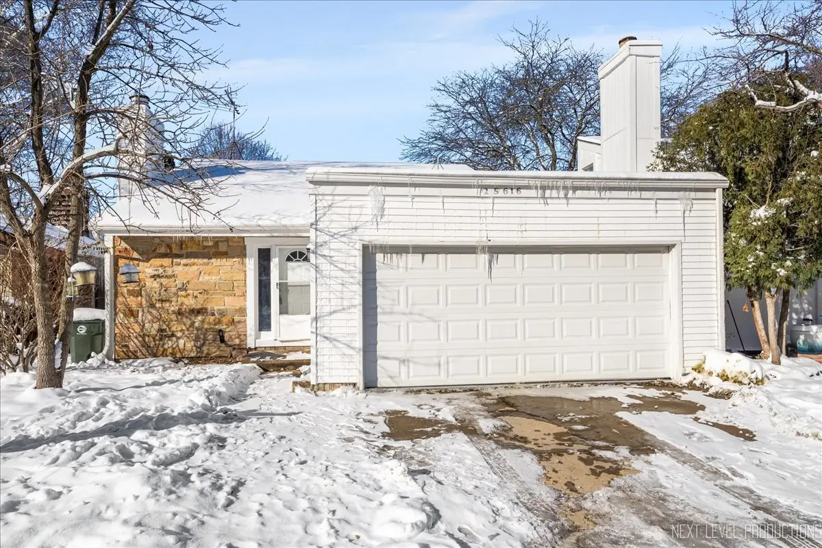 2S616 Linden Square, Warrenville, IL 60555 - Image #1