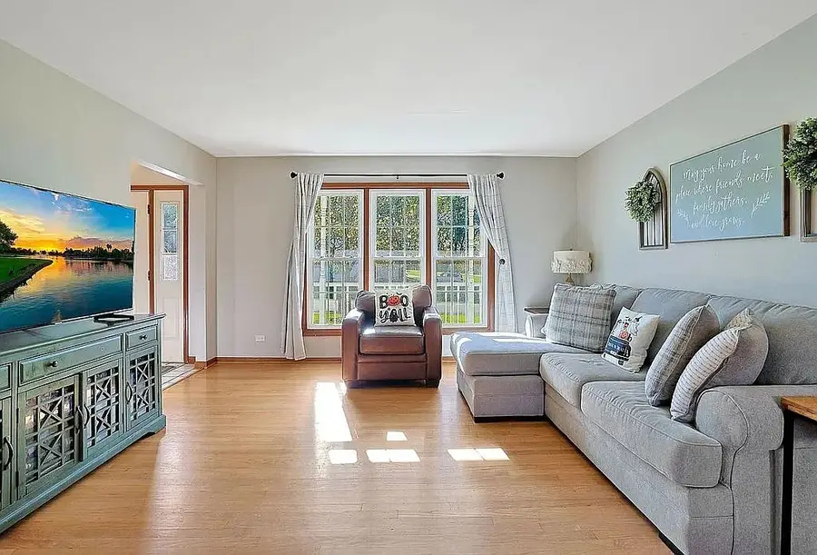 1514 Seville Court, Johnsburg, IL 60051 - Image #2