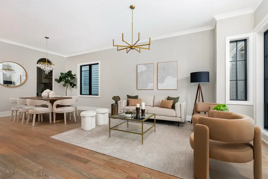 2203 W Huron Avenue, Chicago, IL 60622 - Image #2