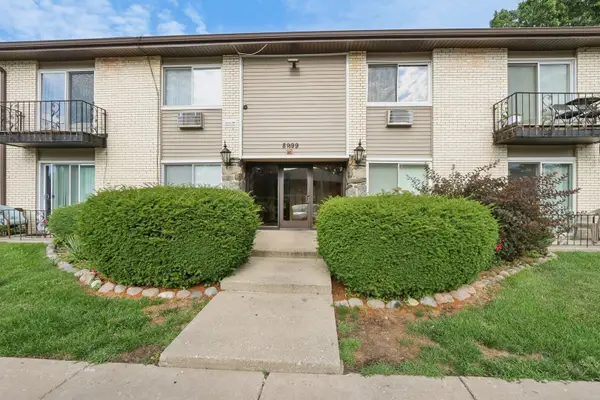 8999 Kennedy Drive #1B, Des Plaines, IL 60016