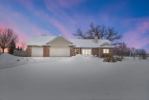 8207 Squirrel Drive, Spring Grove, IL 60081