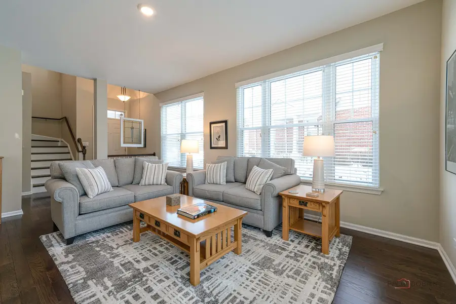 439 Pine Lake Circle, Vernon Hills, IL 60061 - Image #3