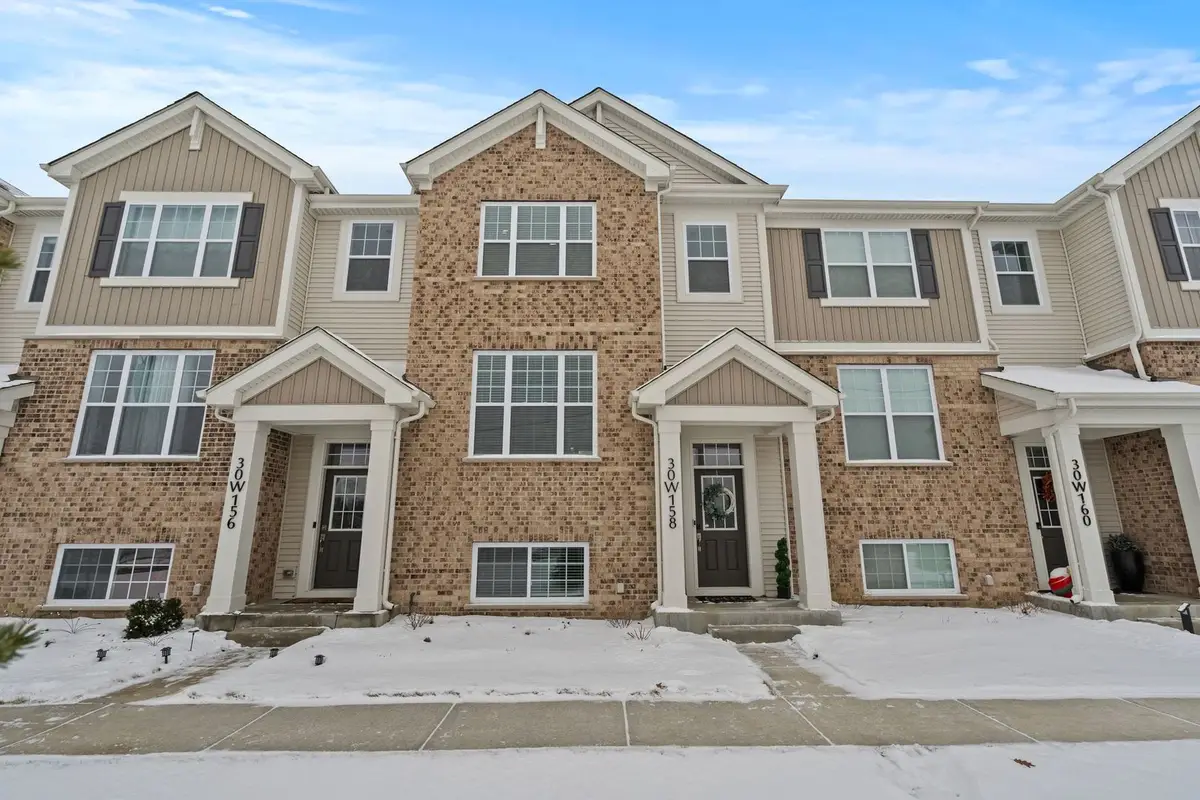 30W158 Wheeler Circle, Warrenville, IL 60563 - Image #1