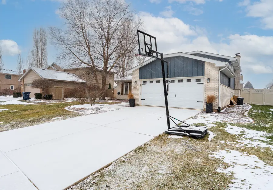 515 Edgewater Drive, Minooka, IL 60447 - Image #2