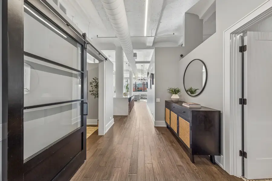 Address Withheld By Seller, Chicago, IL 60607 - Image #2