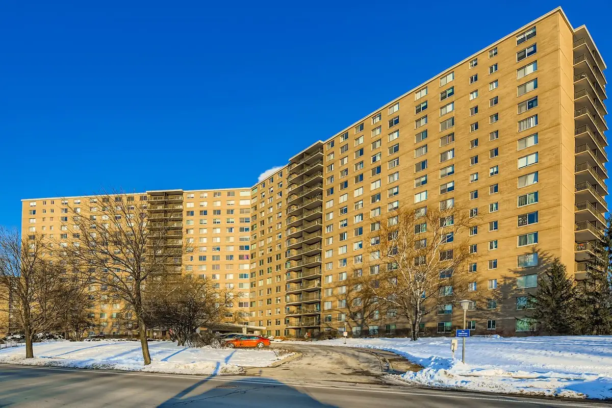 7033 N Kedzie Avenue #1004, Chicago, IL 60645 - Image #1