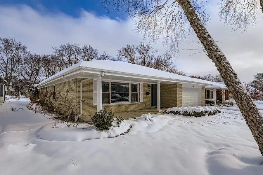 303 S Fernandez Avenue, Arlington Heights, IL 60005 - Image #2