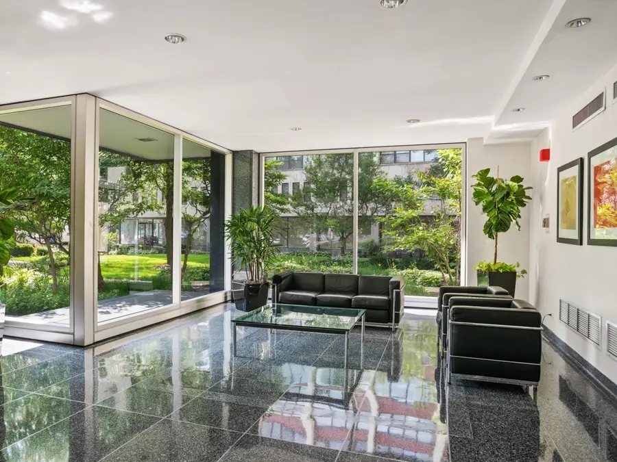 3430 N Lake Shore Drive #9L, Chicago, IL 60657 - Image #2
