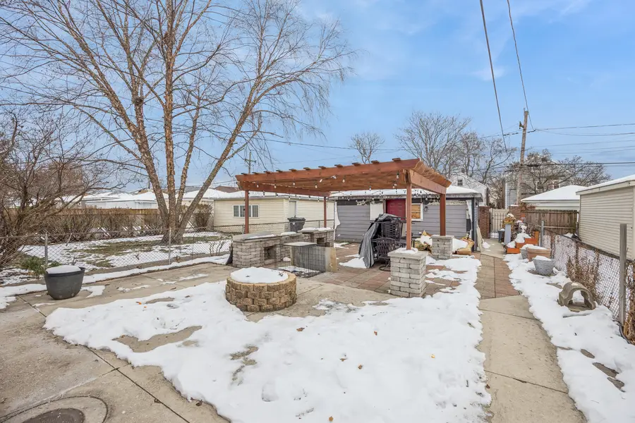 Address Withheld By Seller, Berwyn, IL 60402 - Image #3