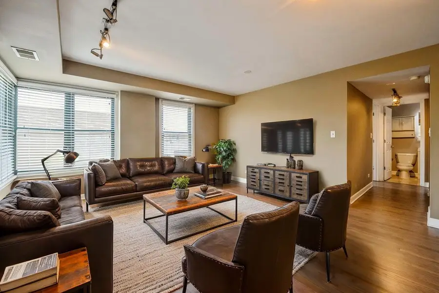 2545 W Catalpa Avenue #4A, Chicago, IL 60625 - Image #3