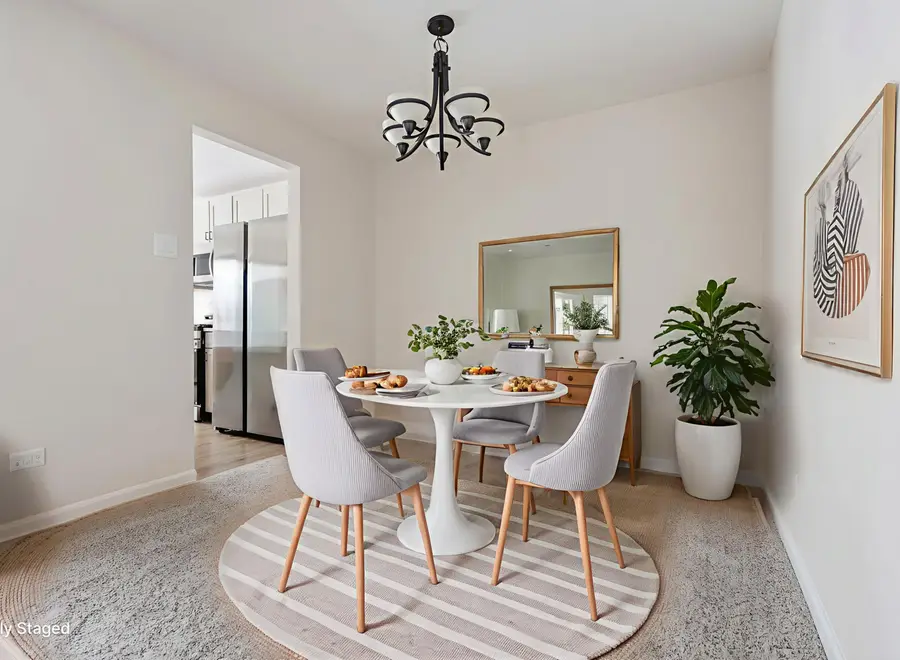 847 E Coach Road #1, Palatine, IL 60074 - Image #3