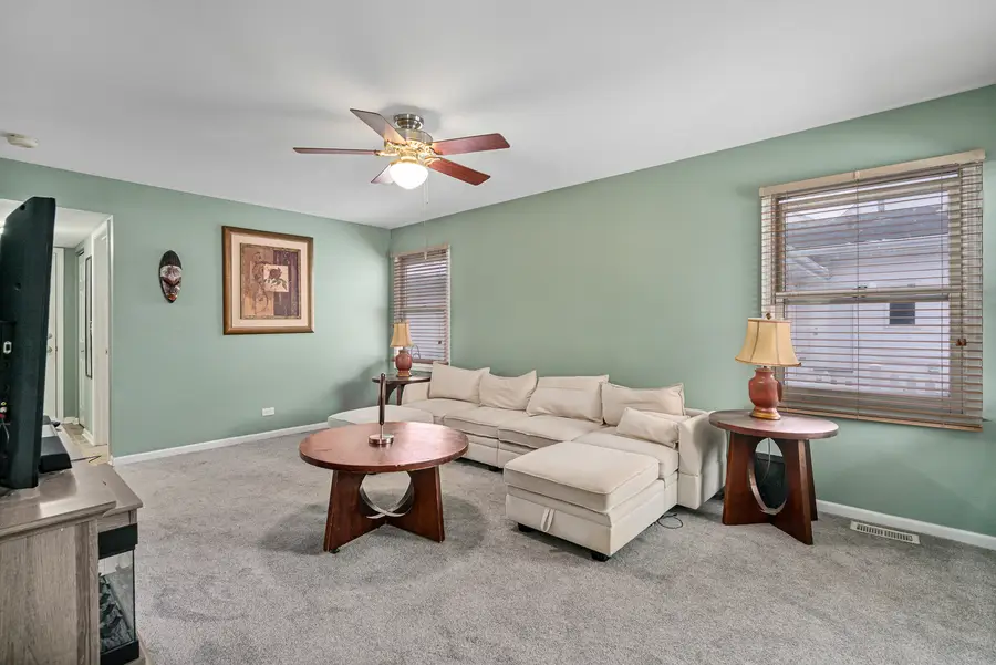 2010 Primrose Drive, Plainfield, IL 60586 - Image #3