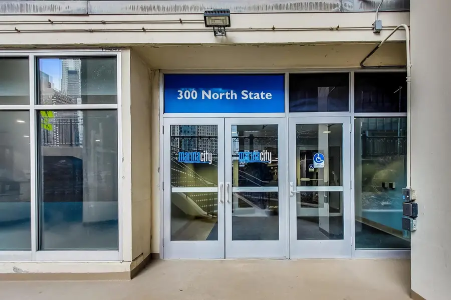 300 N State Street #2305, Chicago, IL 60654 - Image #3