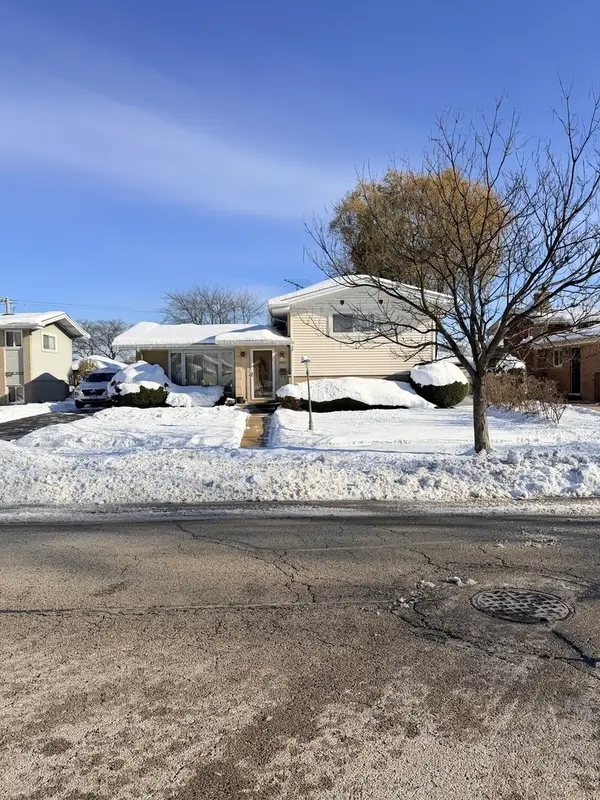 9013 Oriole Avenue, Morton Grove, IL 60053