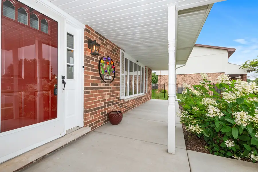 11811 Old Spanish Trail, Orland Park, IL 60467 - Image #3