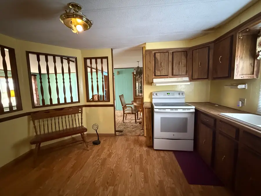 278 Blackthorn Road, Matteson, IL 60443 - Image #2