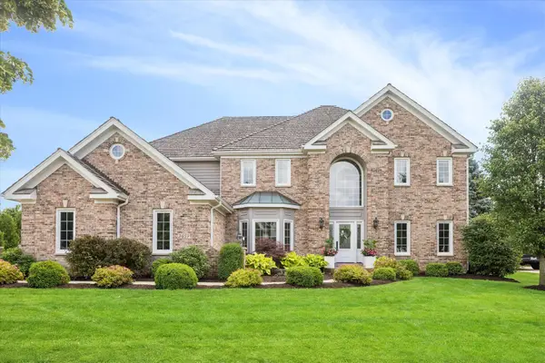 2459 Fawn Lake Circle, Naperville, IL 60564