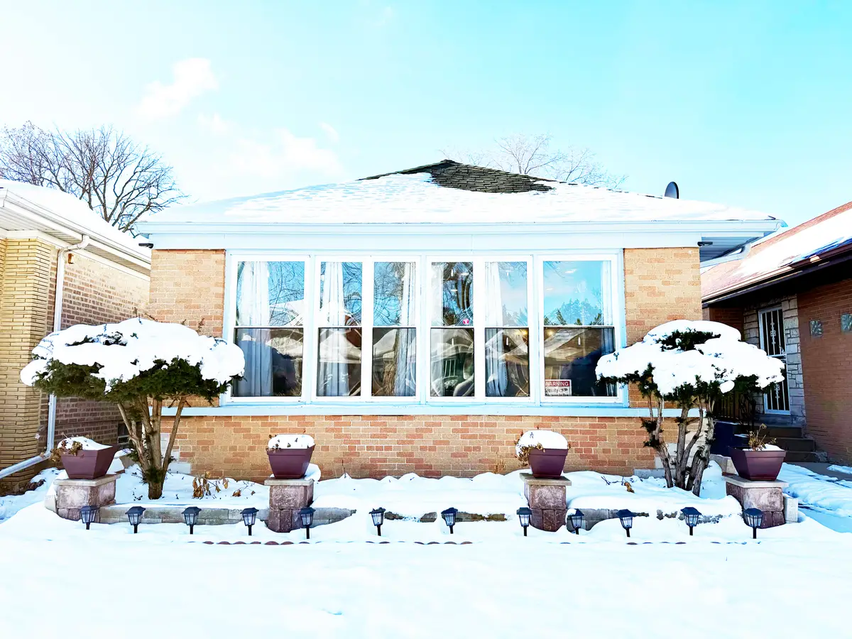 5910 N Kimball Avenue, Chicago, IL 60659 - Image #1