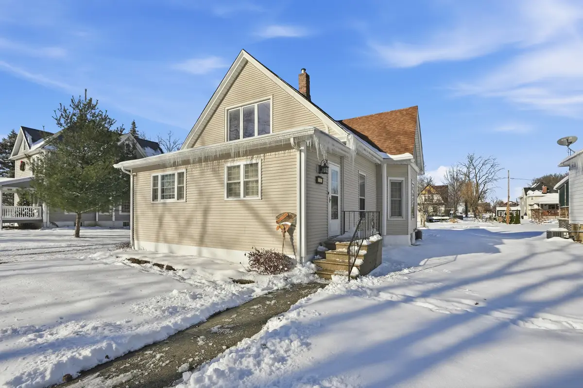 309 W Curtis Street, Grant Park, IL 60940 - Image #1