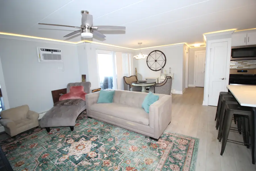 11024 Kilpatrick Avenue #3, Oak Lawn, IL 60453 - Image #3