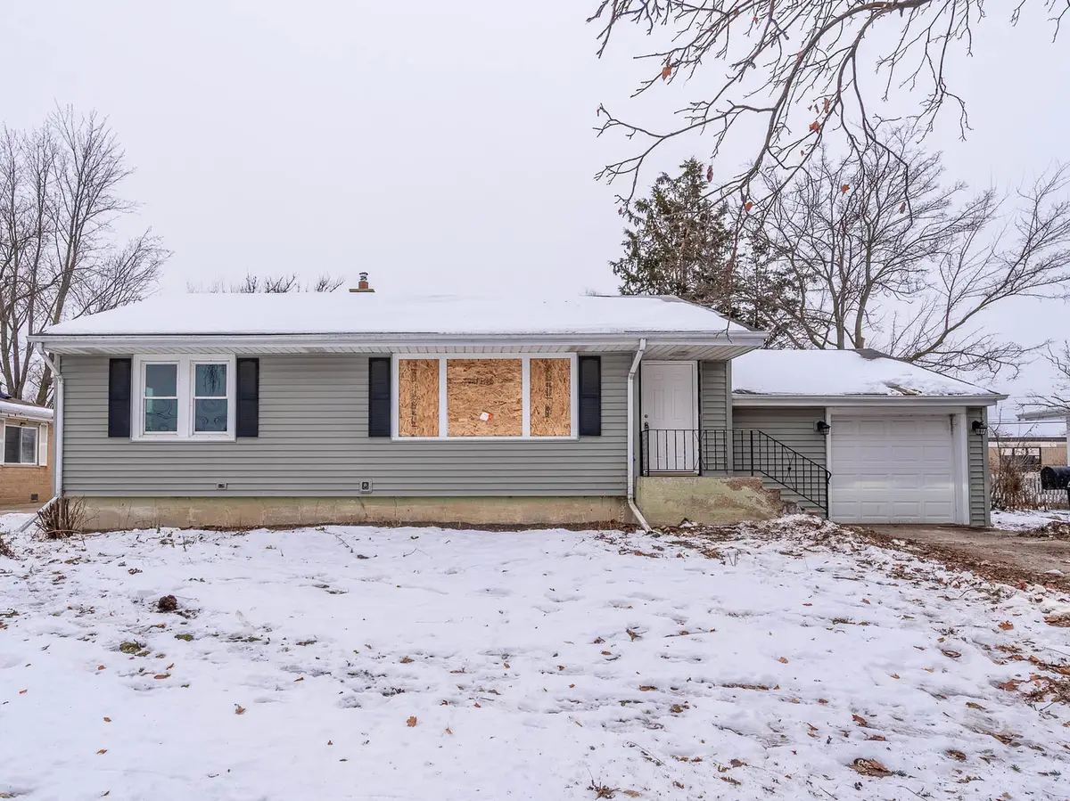 409 N Iowa Avenue, Villa Park, IL 60181 - Image #1