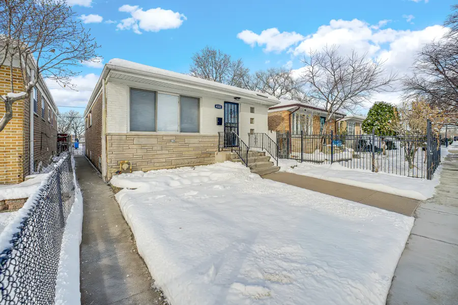 4322 S Keating Avenue, Chicago, IL 60632 - Image #2