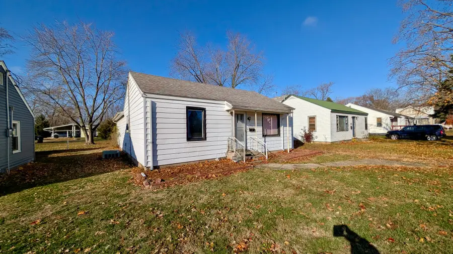 523 S Lott Boulevard, Gibson City, IL 60936 - Image #2