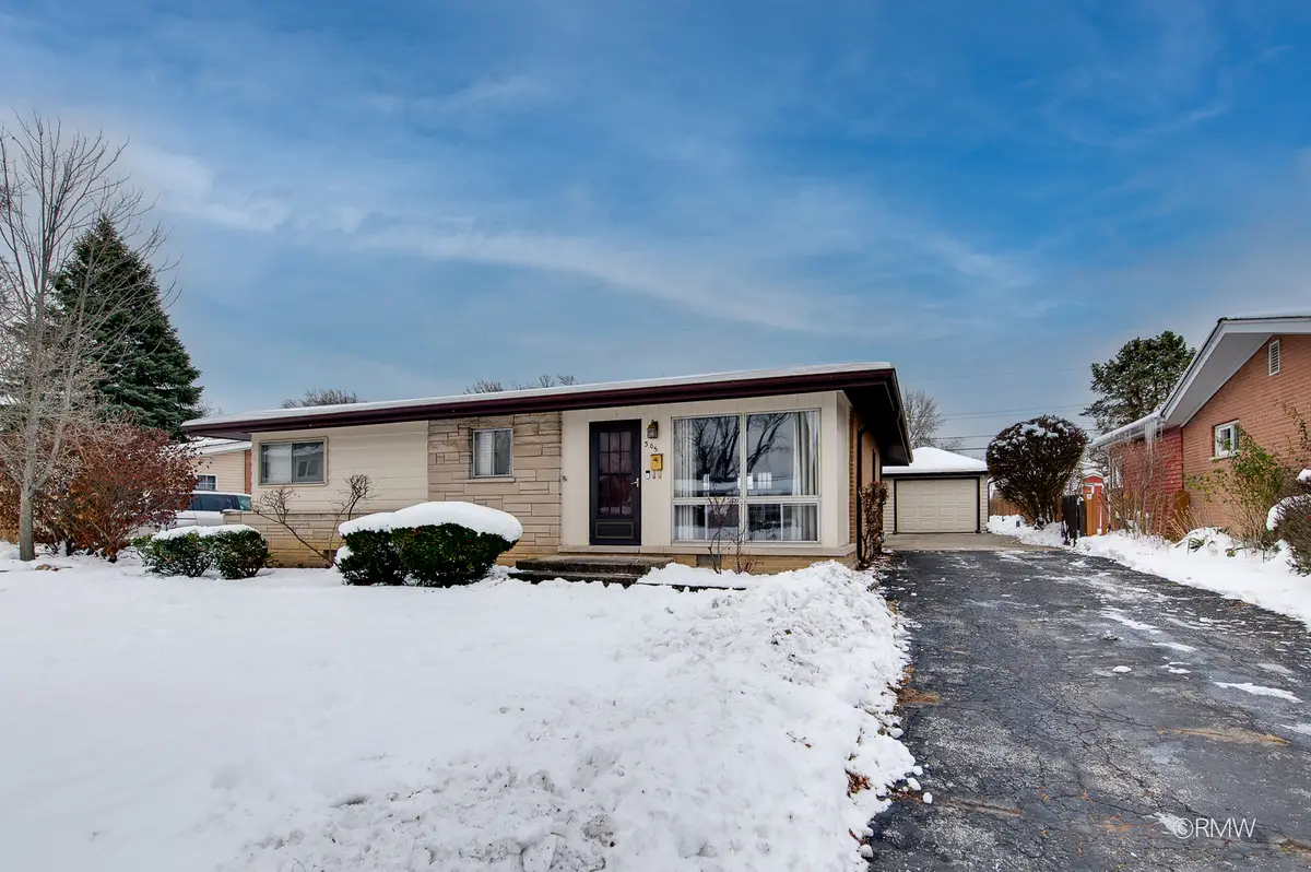 305 E Normandy Drive, Addison, IL 60101 - Image #1