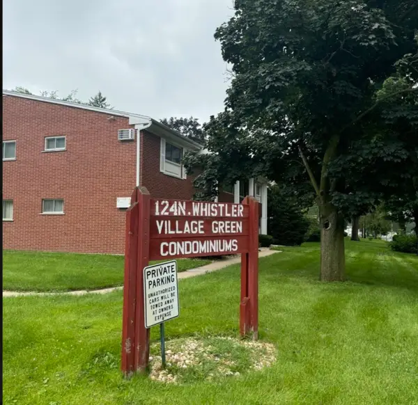 124 N Whistler C4 Avenue, Freeport, IL 61032