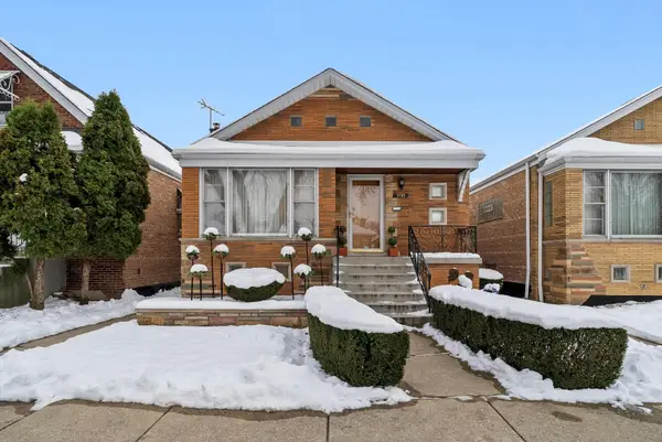 3915 W 64th Place, Chicago, IL 60629