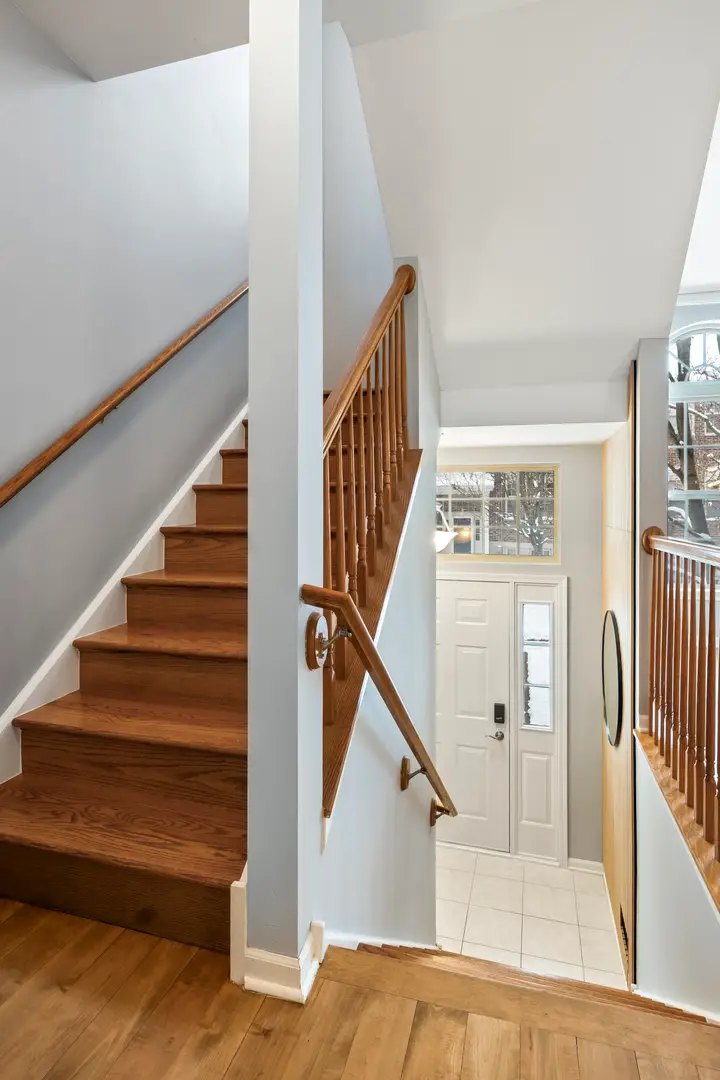 484 Prestwick Lane, Wheeling, IL 60090 - Image #3