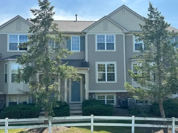 31782 N Pineview Boulevard, Lakemoor, IL 60051