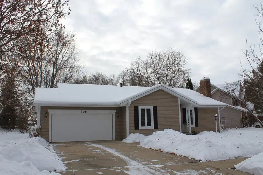 908 Glenmore Lane, Elgin, IL 60124 - Image #3