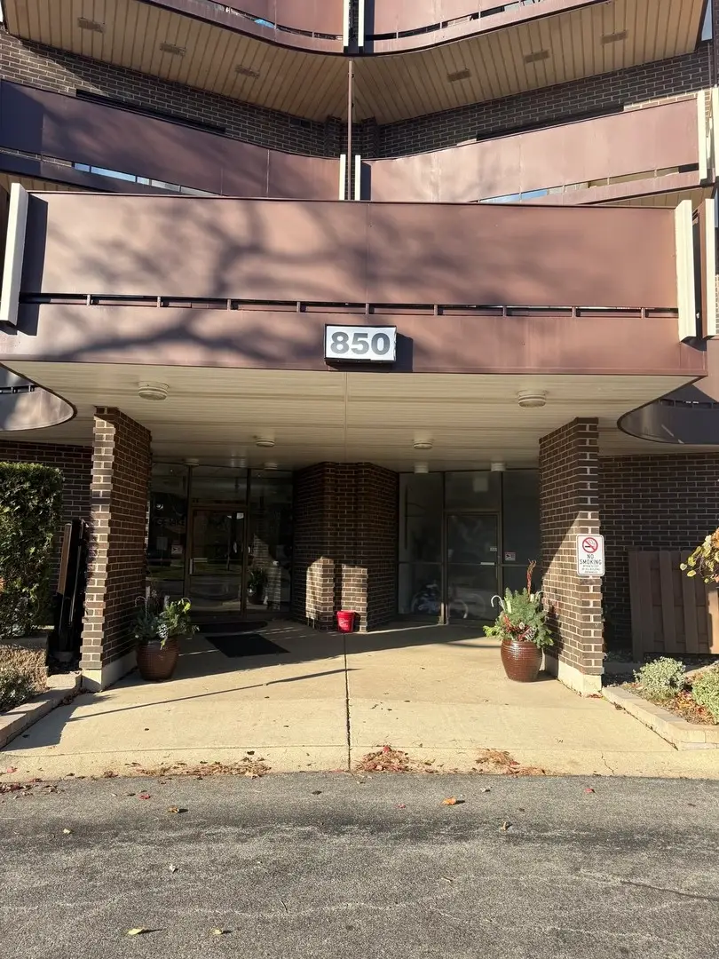 850 Wellington Avenue #415, Elk Grove Village, IL 60007 - Image #1