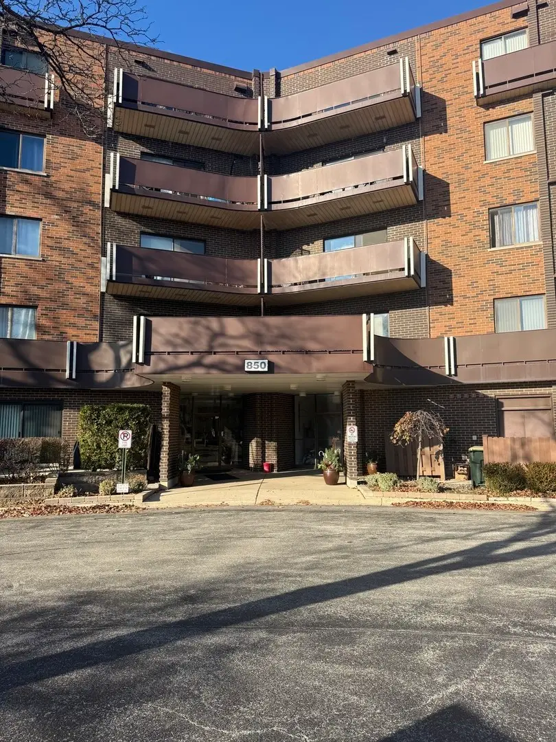 850 Wellington Avenue #415, Elk Grove Village, IL 60007 - Image #2