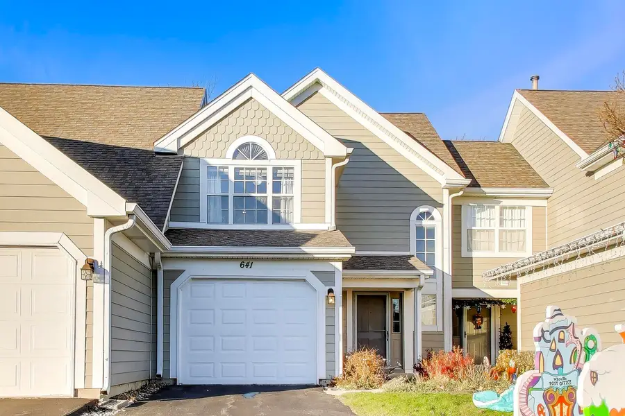 641 Kingsbridge Drive, Carol Stream, IL 60188 - Image #2