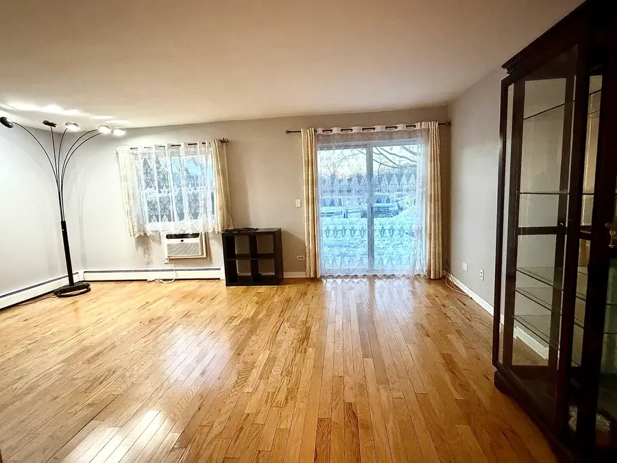 10385 Dearlove Road #1I, Glenview, IL 60025 - Image #2