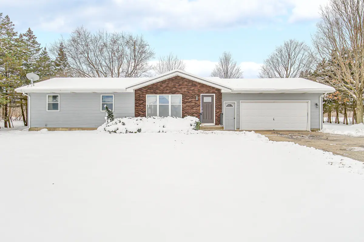 19923 E Grant Highway, Marengo, IL 60152 - Image #1