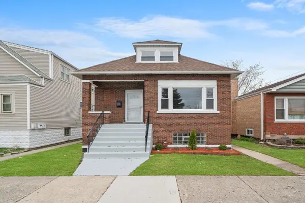 5237 S Long Avenue, Chicago, IL 60638