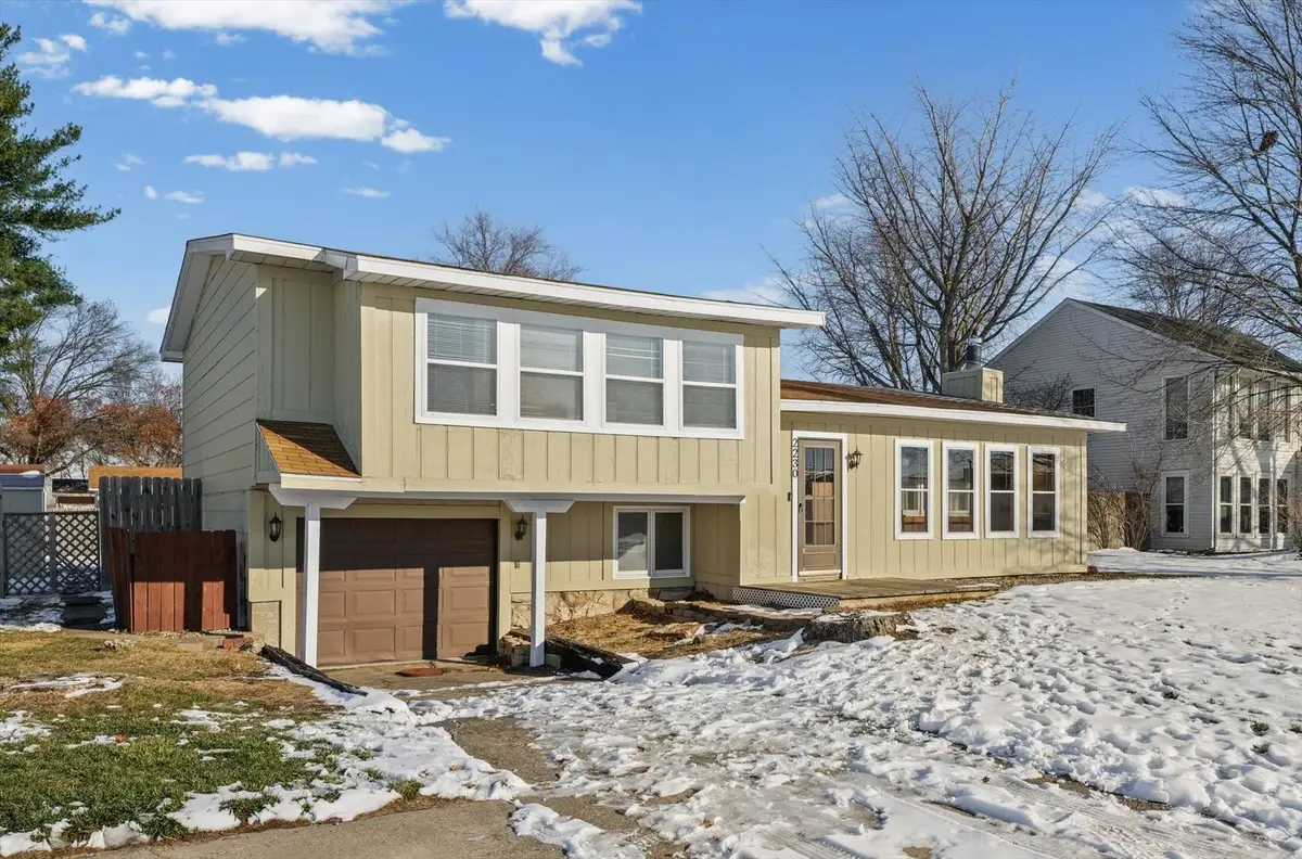 2230 Jeffery Drive, Saint Joseph, IL 61873 - Image #1