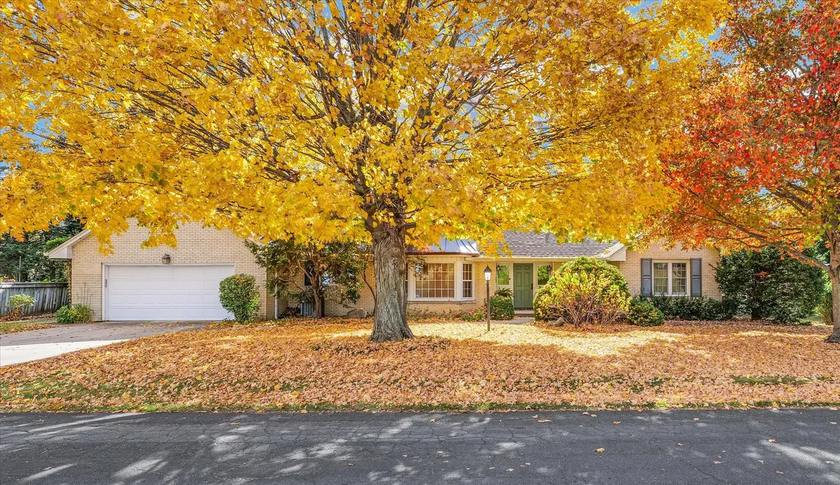 3 Lake Park Road, Champaign, IL 61822 - Image #1