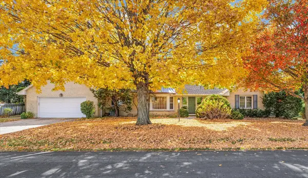 3 Lake Park Road, Champaign, IL 61822