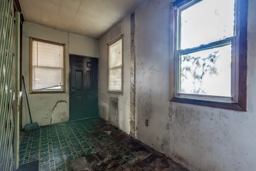 7206 S Lafayette Avenue, Chicago, IL 60621 - Image #2