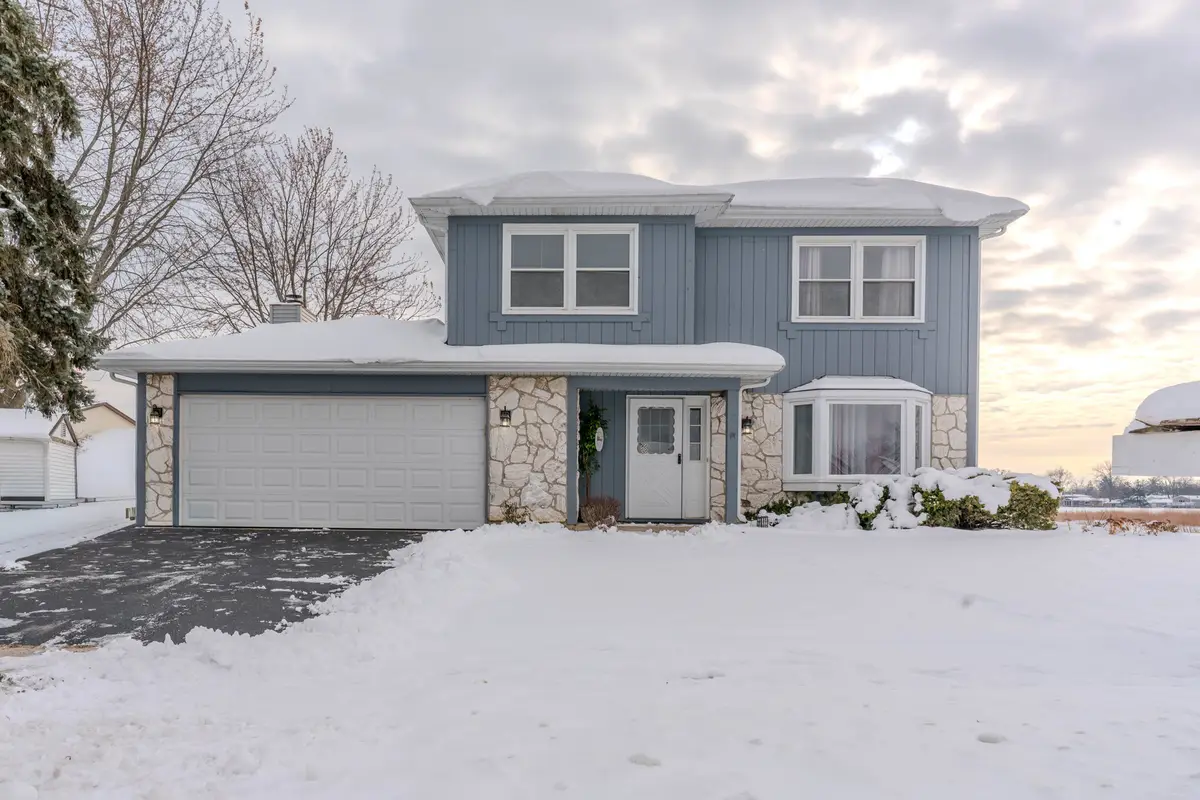 601 Bluff Street, Carol Stream, IL 60188 - Image #1