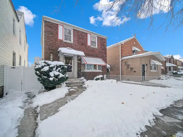 10748 S Avenue N, Chicago, IL 60617 - Image #2