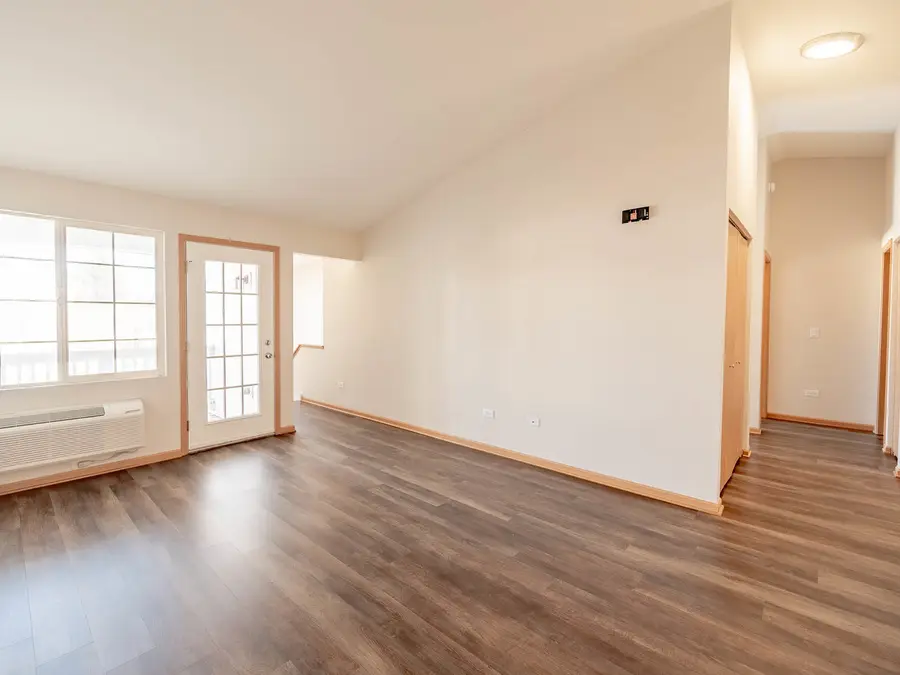 1648 Mcclure Road #1648, Aurora, IL 60505 - Image #2